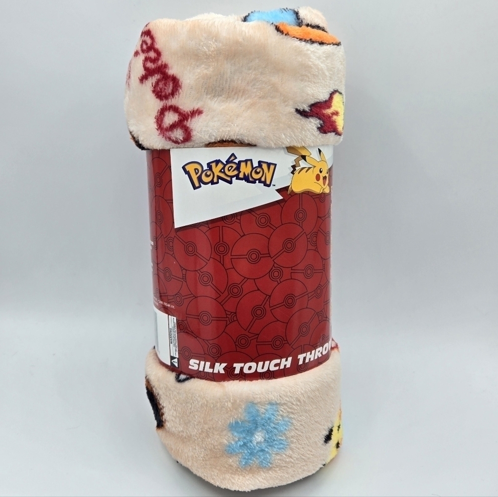 Pokemon Silk Touch Throw Blanket Pink